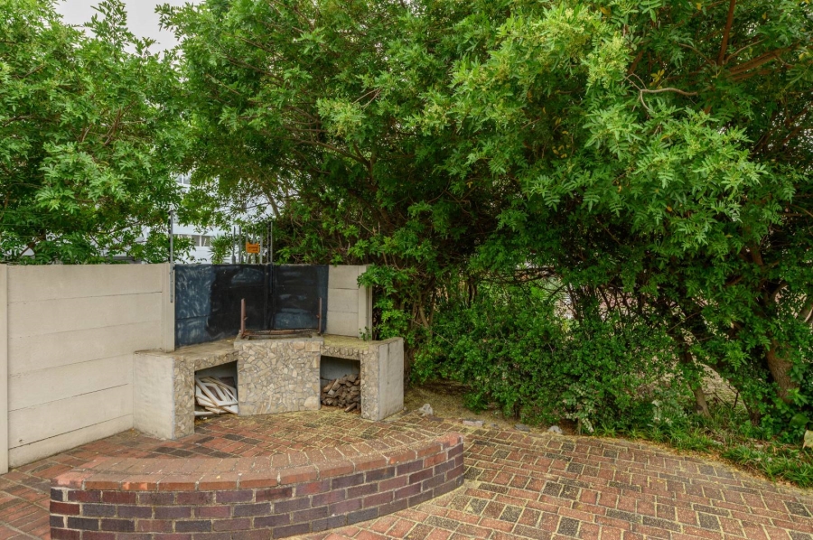 4 Bedroom Property for Sale in Humewood Eastern Cape